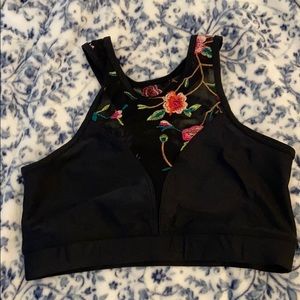 Onzie Flow Embroidered Sports bra NWOT
